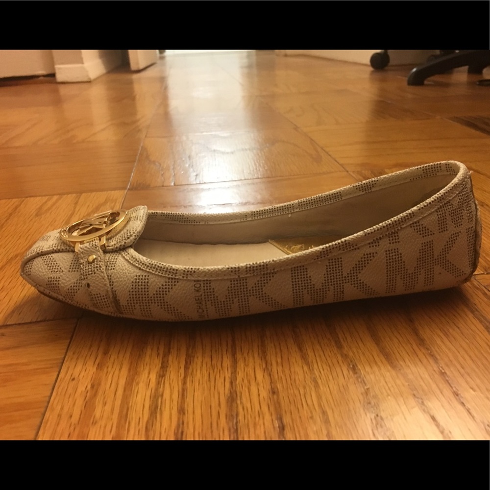 Tan Michael Kors flats